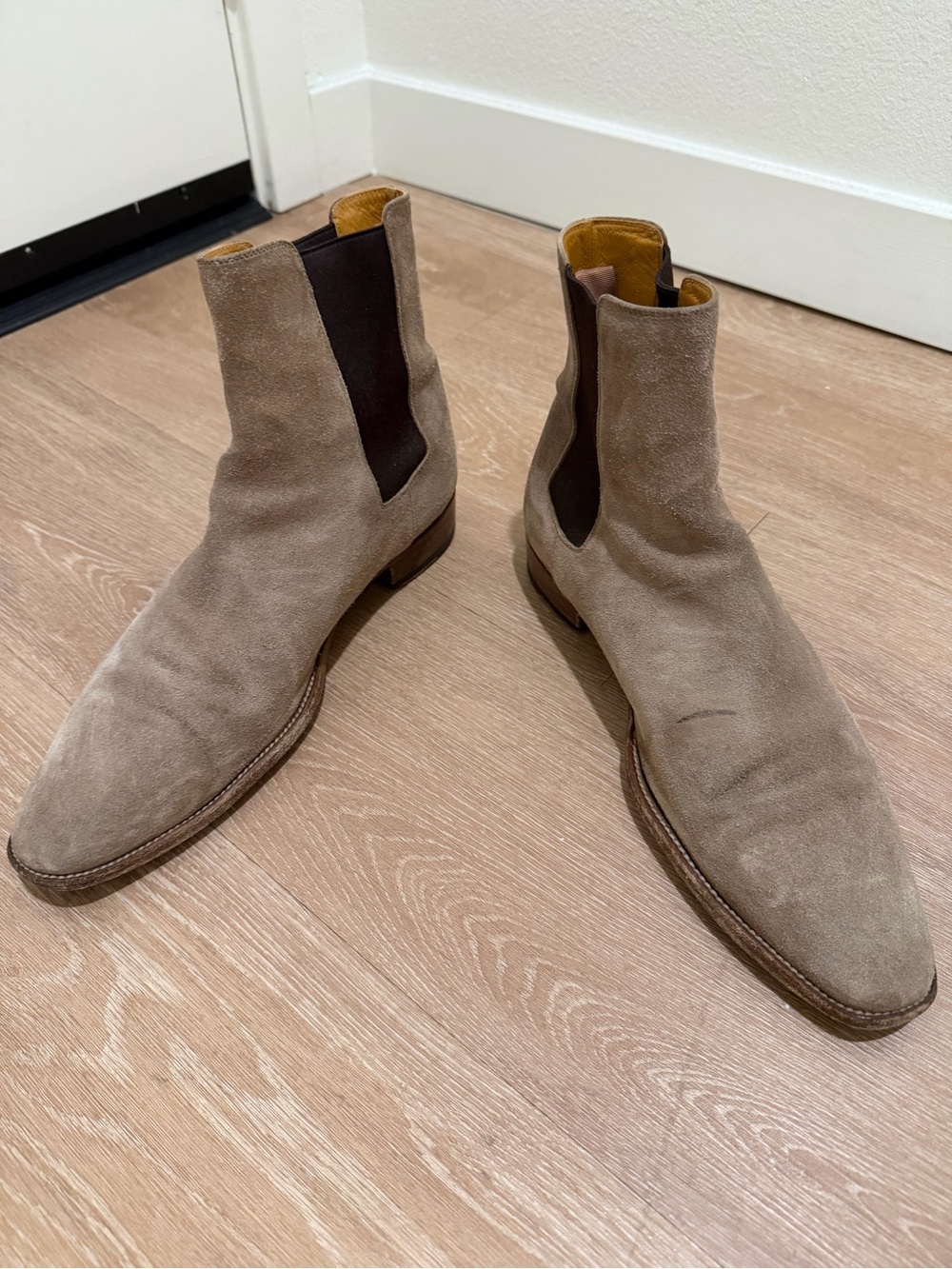 YSL Men’s Wyatt Boot Size 44 (US11) in Brown Suede - Picture 3 of 9